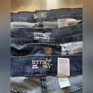3 Pair of Straight Leg Jeans, 22